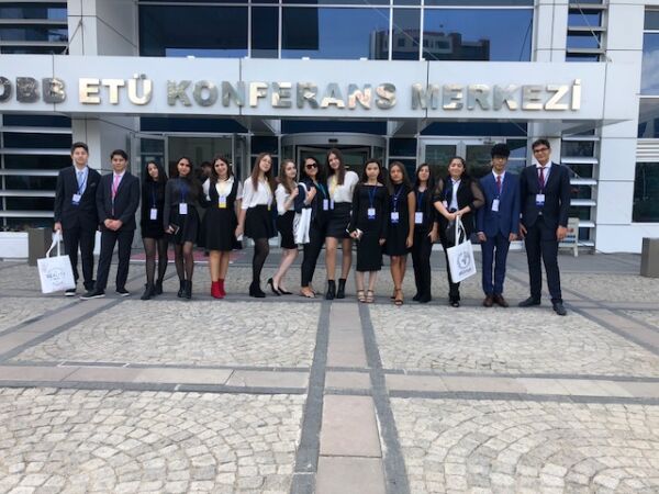 JALE TEZER ANADOLU VE FEN LİSESİ ETÜMUN KONFERANSINDAN ÖDÜLLE DÖNDÜ