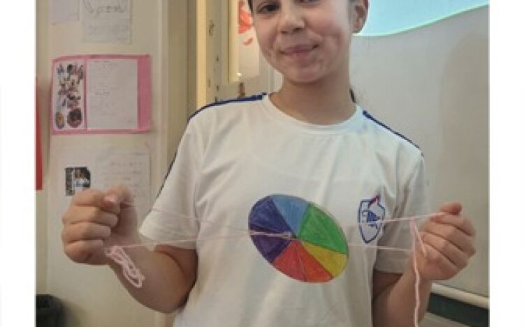 Bilimle Dönen Renkler Etkinliği