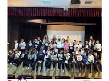 Yazar Elif Özmenek Çarmıklı Söyleşisi