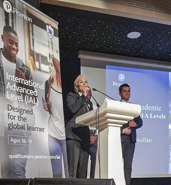 International GCSE ve A-Level Sunumu