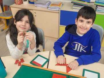 İlkokul Montessori Dersleri