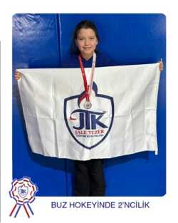 Buz Hokeyinde 2'ncilik