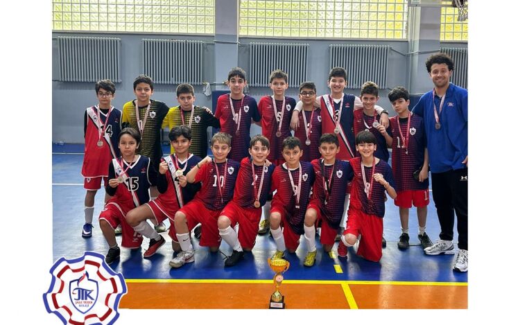 Futsalda 2'ncilik