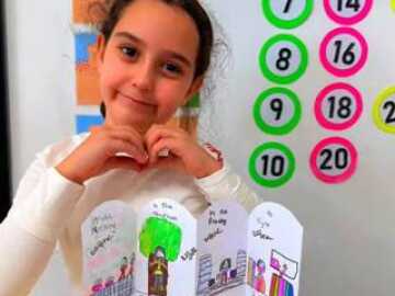 Indoor/Outdoor Activites With Simple Present Etkinliği