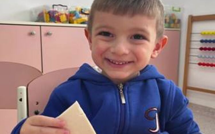 Anasınıfı İngilizce Renkler Ve Sayılar Etkinliği