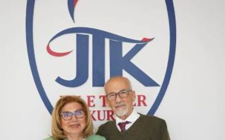 Jale Öğretmen ve Yılmaz Öğretmen