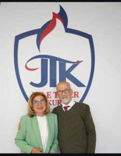 Jale Öğretmen ve Yılmaz Öğretmen