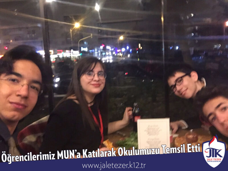 Öğrencilerimiz MUN’a Katılarak Okulumuzu Temsil Etti 1