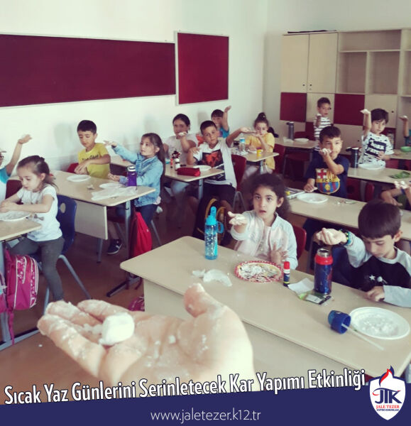 Öğrencilerimizden Sıcak Yaz Günlerini Serinletecek Kar Yapımı Etkinliği 2