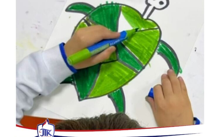 Küçük Taşlar Büyük Hayaller