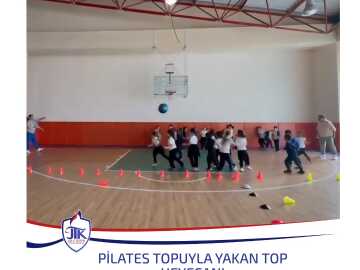 Pilates Topuyla Yakan Top Heyecanı
