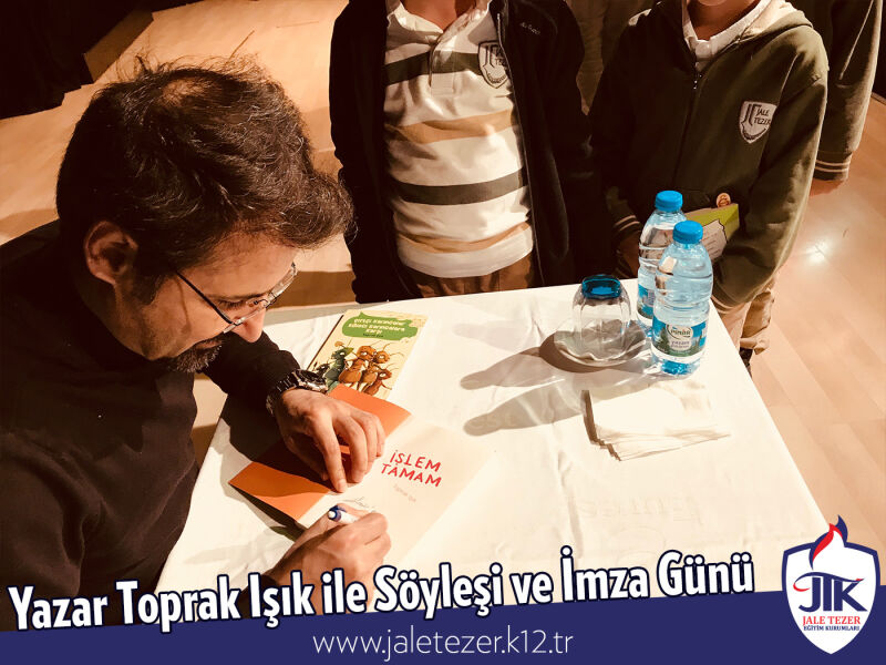 Yazar Toprak Işık ile Söyleşi ve İmza Günü 5